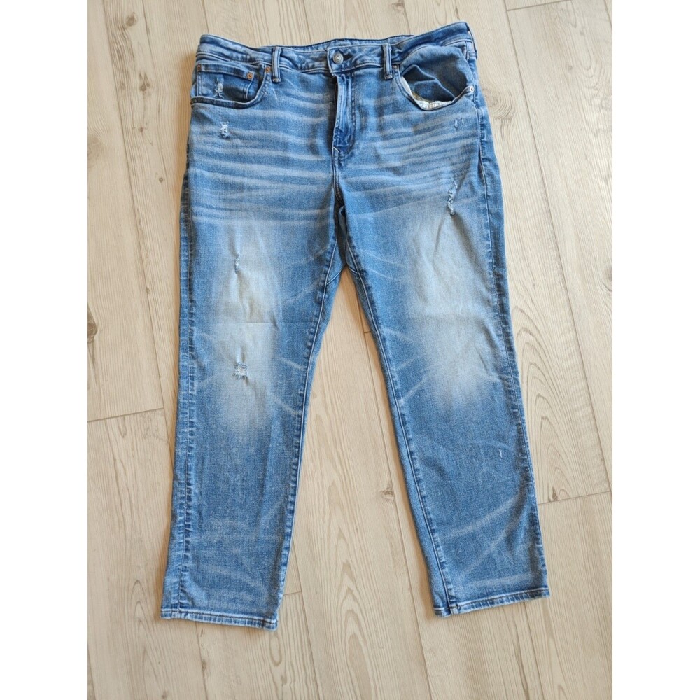 American Eagle AirFlex+ Move Free Slim Straight Distressed Jeans Men’s 38x30